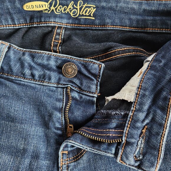 Old Navy Mid-Rise Rockstar Super-Skinny Jeans - Picture 8 of 11